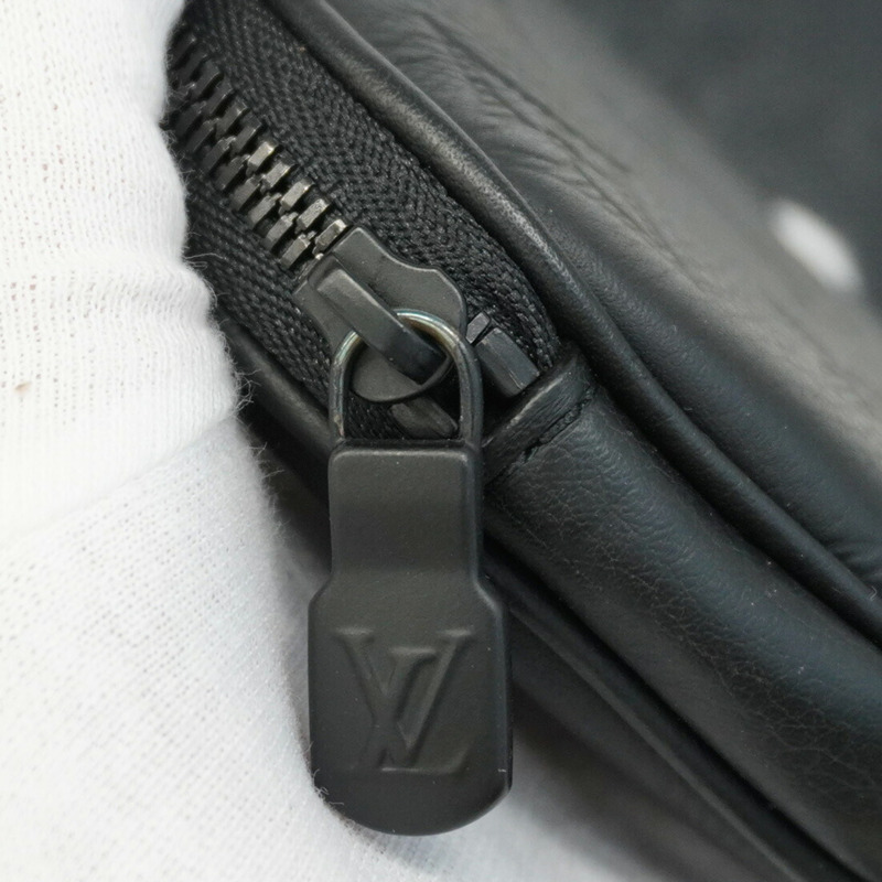 路易威登 Monogram Shadow Duo 斜背包 M21890 黑色 男士款-7