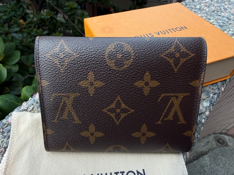 二手LV原花 M62472 Victorine 錢包金釦咖啡色內裡三折短夾-2