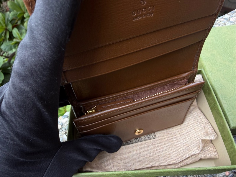 二手真品 GUCCI 1955系列 PVC Horsebit 復古焦糖色馬銜釦 621887對開釦子短夾-9