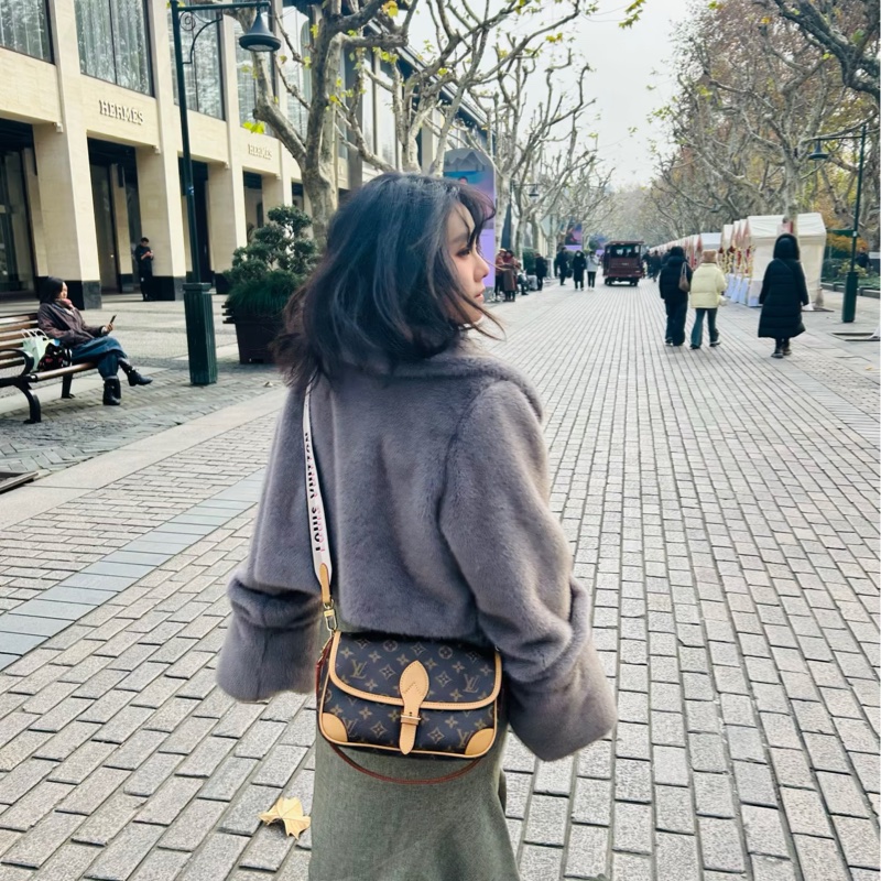 全新Louis Vuitton老花Diane法棍手提側背斜背包M45985-16