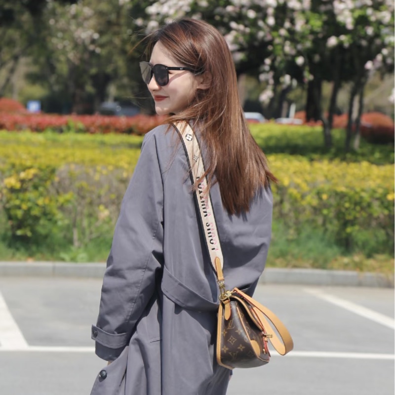 全新Louis Vuitton老花Diane法棍手提側背斜背包M45985-18