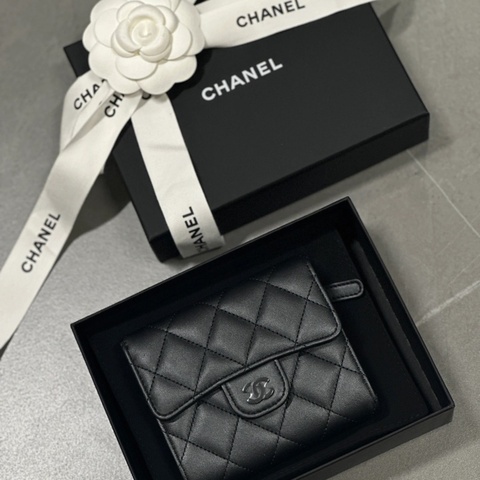 香奈兒 So Black三折短夾