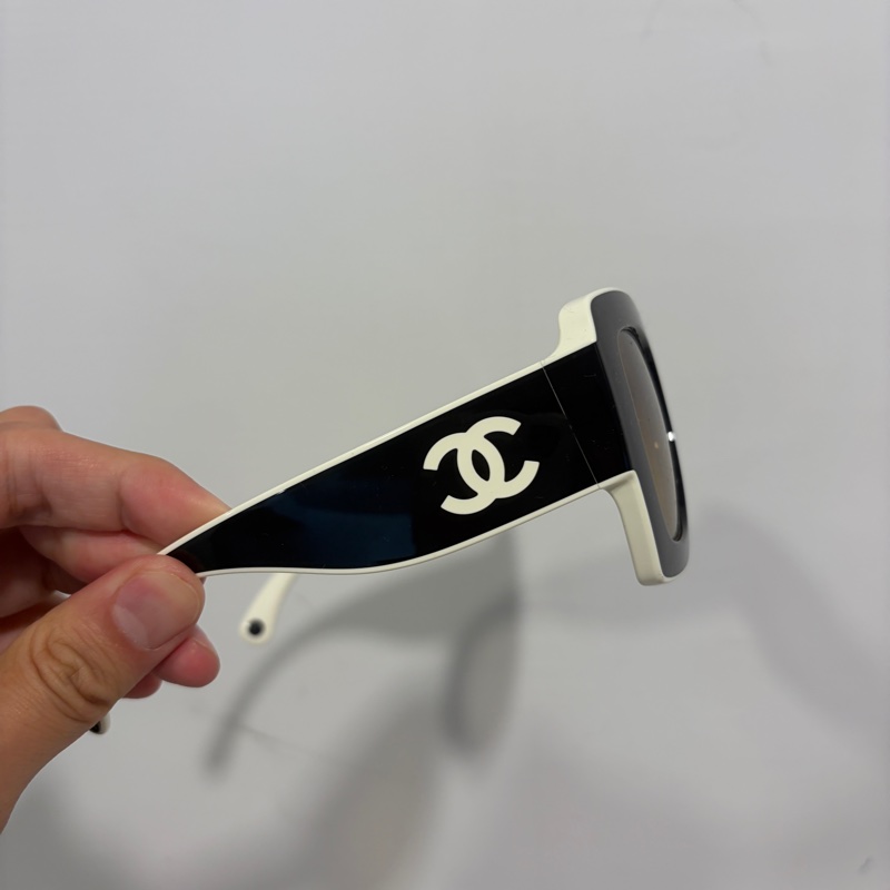 香奈兒Chanel 黑白方框墨鏡-1