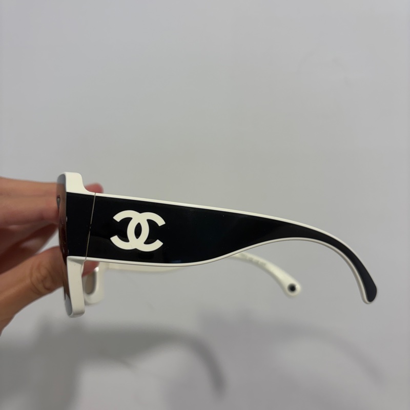 香奈兒Chanel 黑白方框墨鏡-2