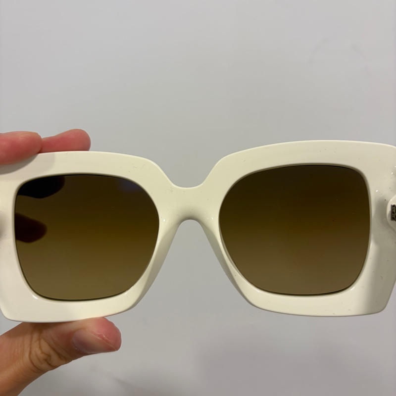 香奈兒Chanel 黑白方框墨鏡-9