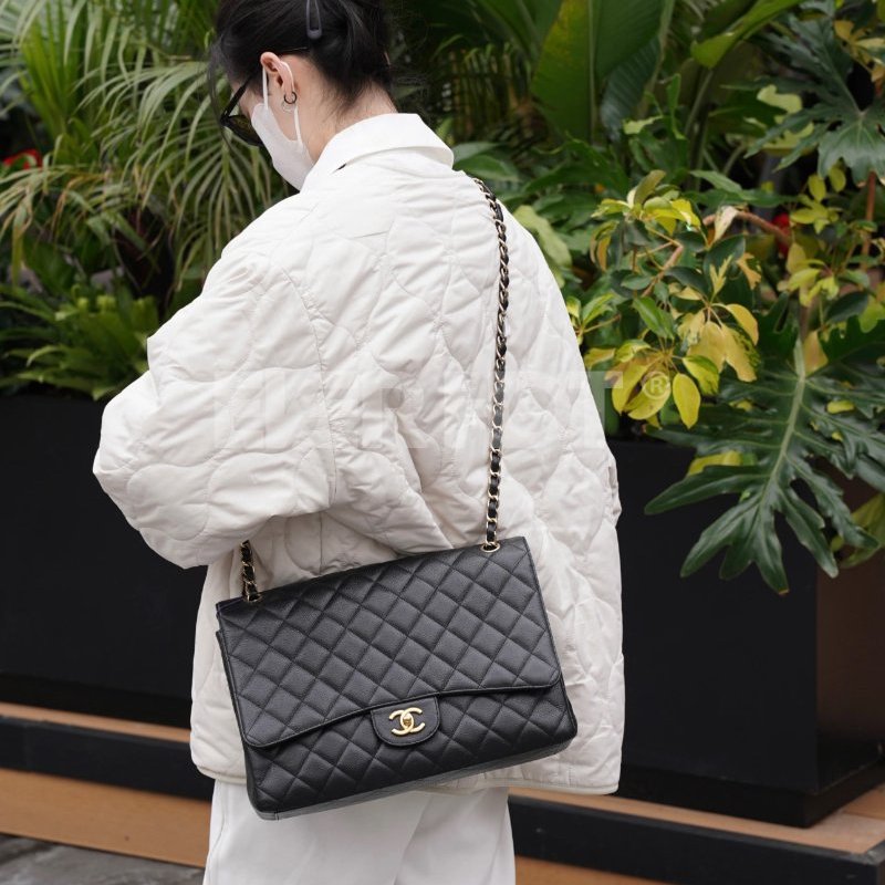 CHANEL maxi 黑金荔枝牛皮穿鏈肩背斜背包 30*22*9 98新配件塵袋-0