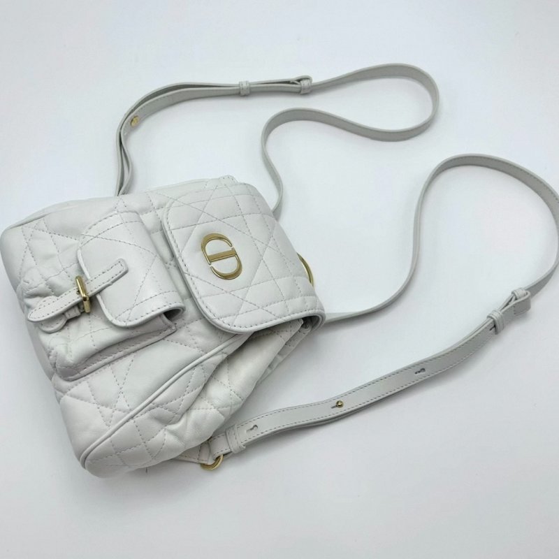 DIOR 奶白色金扣羊皮小號DiorCaro雙肩包17*19*8 98新配件塵袋-3