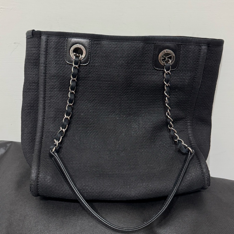 Chanel 水洗牛仔布托特包迷你沙灘包黑銀扣小號-6