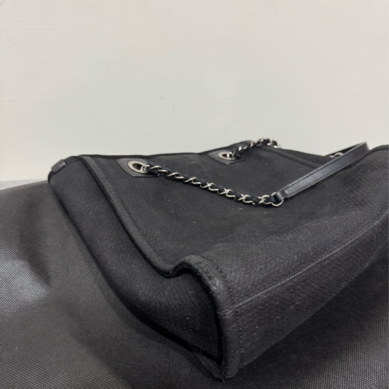 Chanel 水洗牛仔布托特包迷你沙灘包黑銀扣小號-15