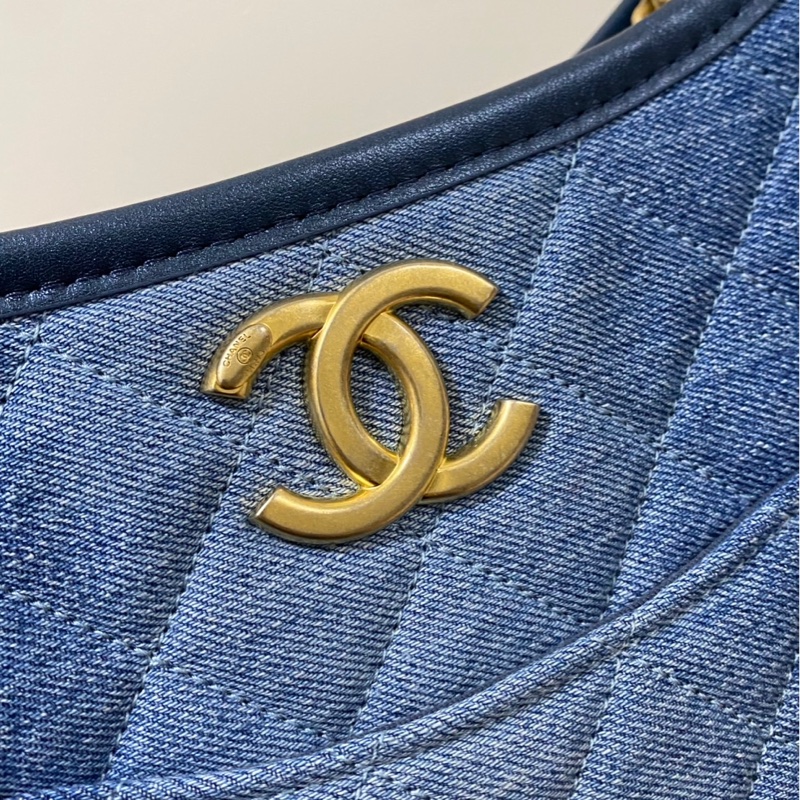 小巴黎二手名牌 未使用chanel 新款小流浪包 牛仔Hobo短長背帶 最新款 雙背帶 晶片款-5