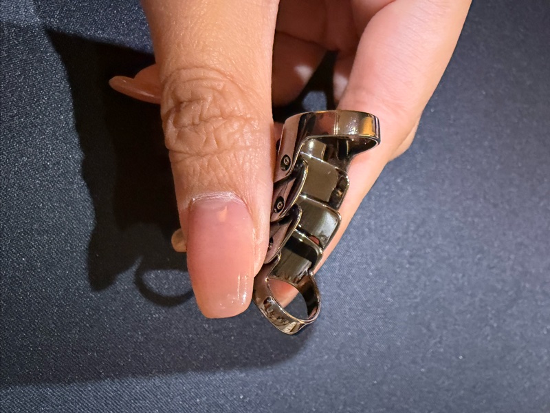 Vivienne Westwood armour 盔甲戒 XS 槍色 全新-2