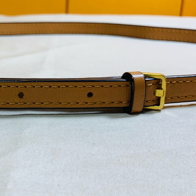 🐰超級好看 MCM 經典Rabbit Tambourine bag系列兔子拉鍊圓餅包 斜/肩背包-9