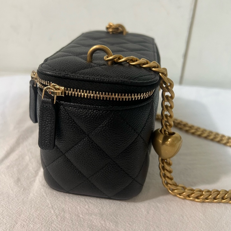 ෆ Chanel愛心調節扣化妝盒的包🖤-6