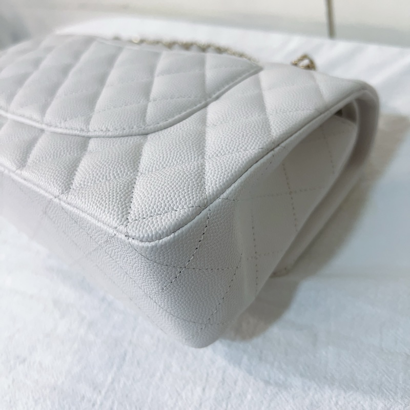 ෆ Chanel 白色荔枝Cf中號🤍芯片款-13