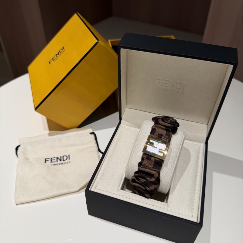 FENDI 芬迪 Fendimania Baguette FF 錶圈 長方形 瑞士製 腕錶 女錶 手錶-0