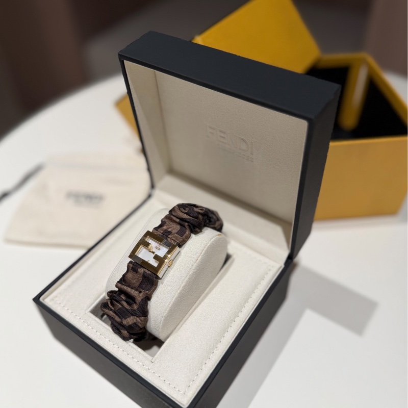 FENDI 芬迪 Fendimania Baguette FF 錶圈 長方形 瑞士製 腕錶 女錶 手錶-1