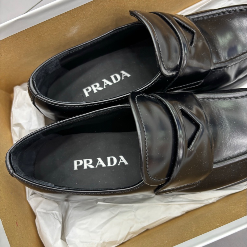 Prada新款黑色鏤空三角女士樂福鞋 36碼 全新-2