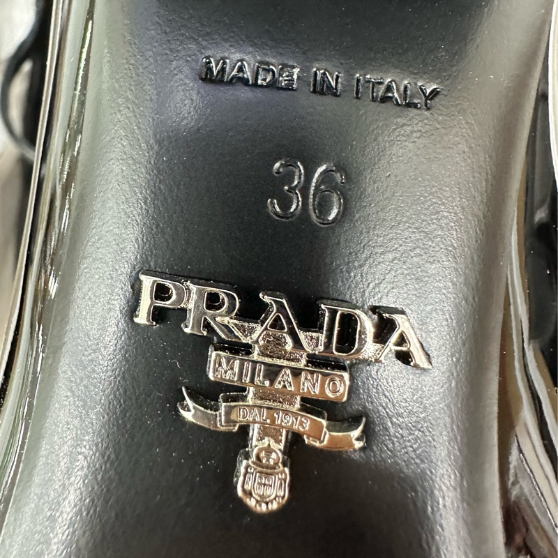 Prada黑色漆皮瑪莉珍鞋 36碼 全新-3