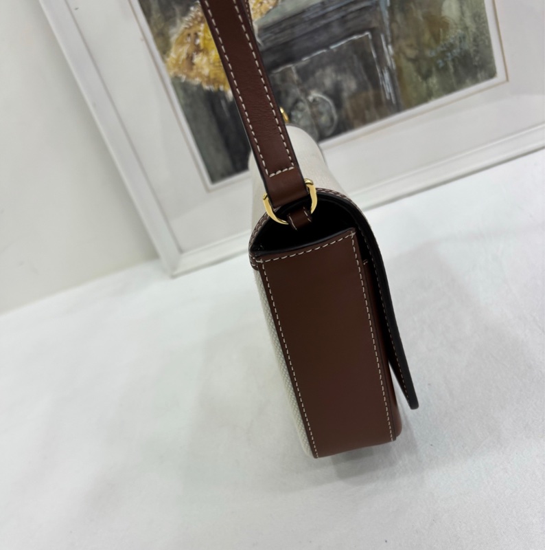 Burberry 博柏利 米白Note標誌logo單肩斜背翻蓋信封包Woc-3