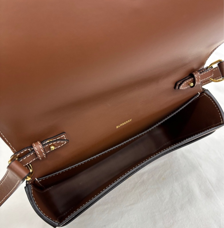 Burberry 博柏利 米白Note標誌logo單肩斜背翻蓋信封包Woc-8