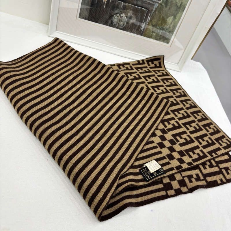 FENDI芬迪老花圍巾 50%羊毛 尺寸180*40cm-1