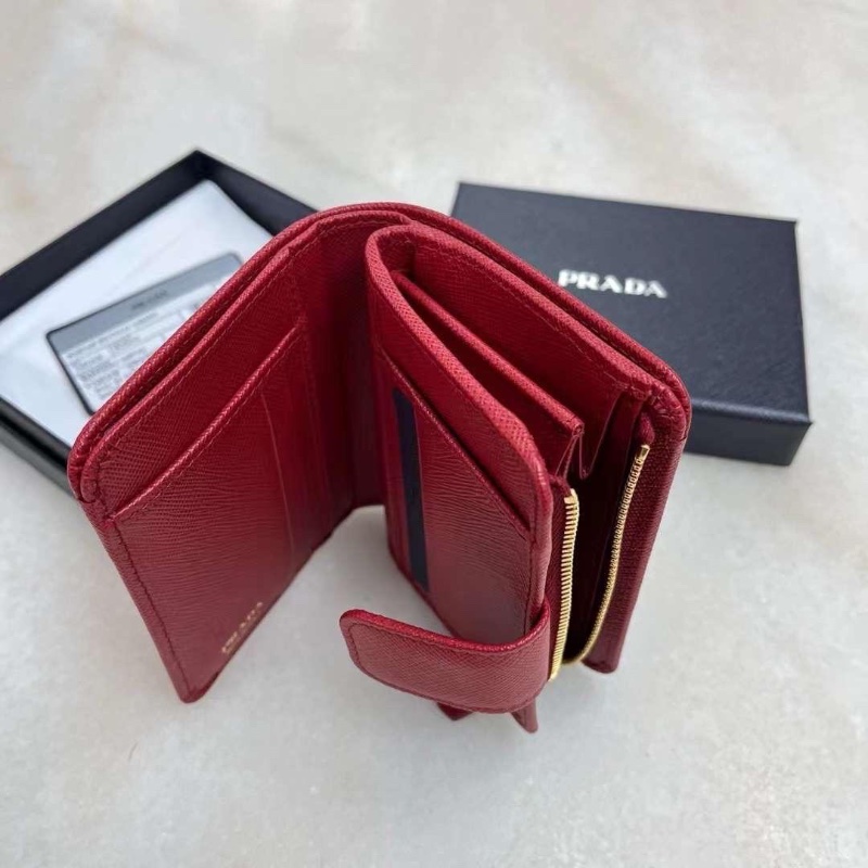 Prada red wallet-2