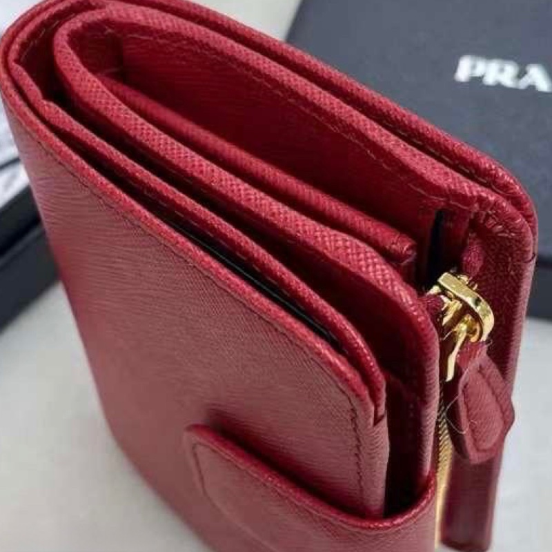 Prada red wallet-4