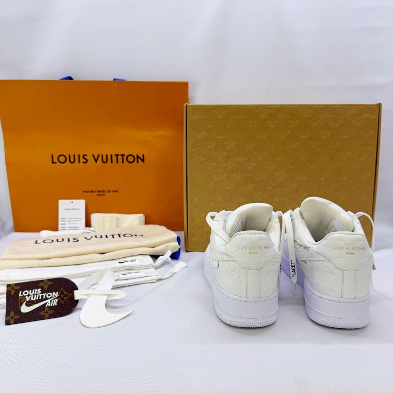 LV × Nike AF1聯名款低筒運動鞋-1
