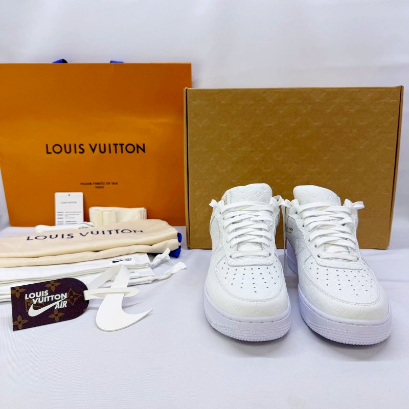 LV × Nike AF1聯名款低筒運動鞋-0