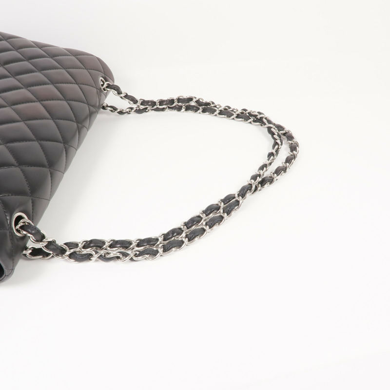CHANEL 羊皮皮革Maxi Classic銀扣鏈帶肩背袋-4