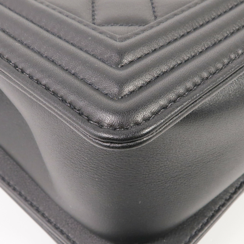 CHANEL 牛皮皮革Boy 25銀扣鏈帶肩背袋-8