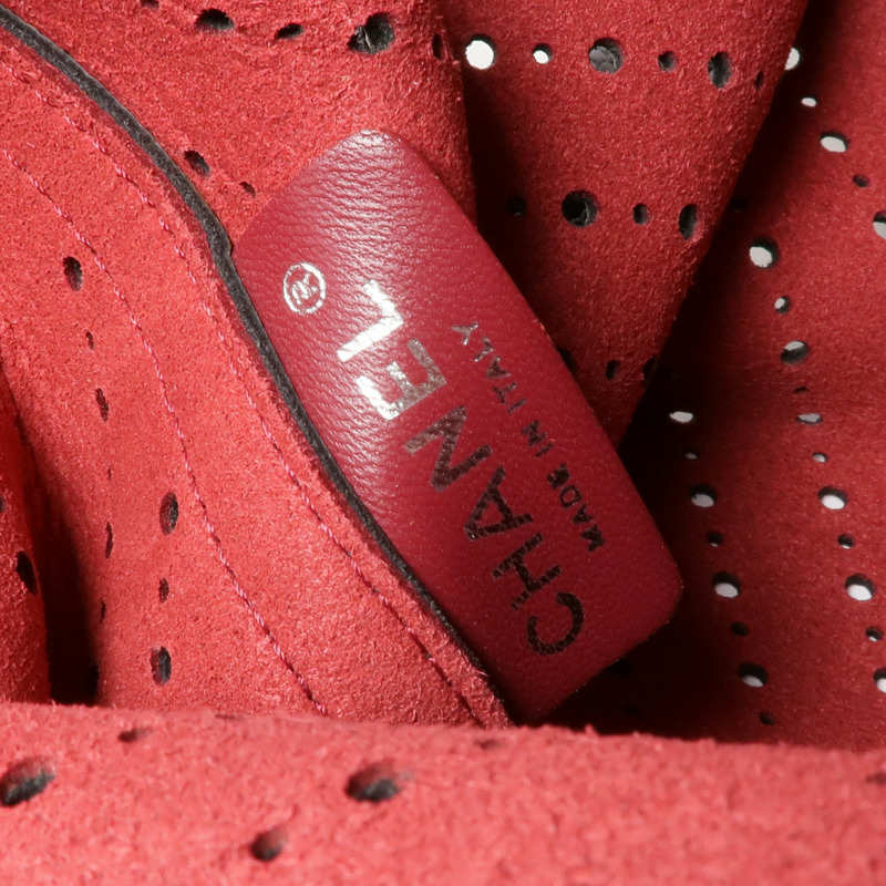 CHANEL 牛皮皮革Chain Shoulder金扣鏈帶肩背袋-12