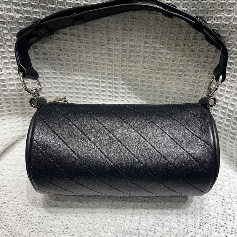 Gucci黑色圓筒手提肩背包-0