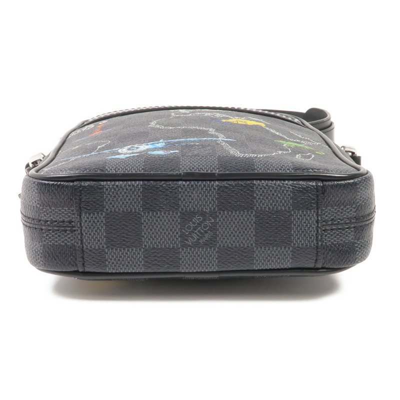 LOUIS VUITTON Damier Graphite Danube Slim PM銀扣肩背袋-3