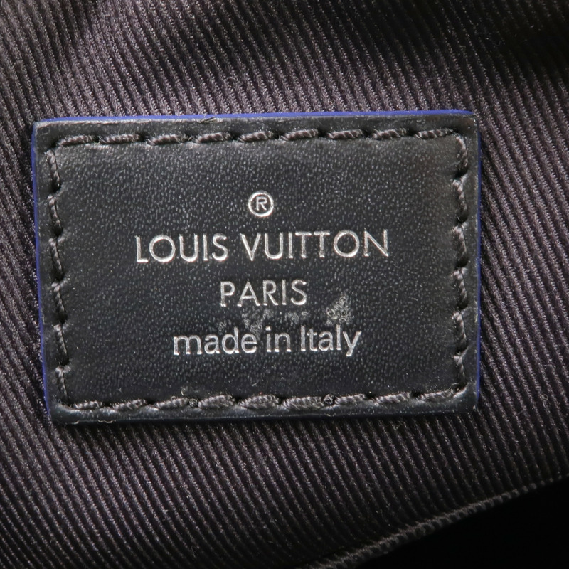 LOUIS VUITTON Damier Graphite Danube Slim PM銀扣肩背袋-13