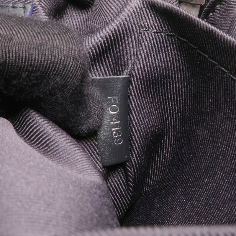 LOUIS VUITTON Damier Graphite Danube Slim PM銀扣肩背袋-14