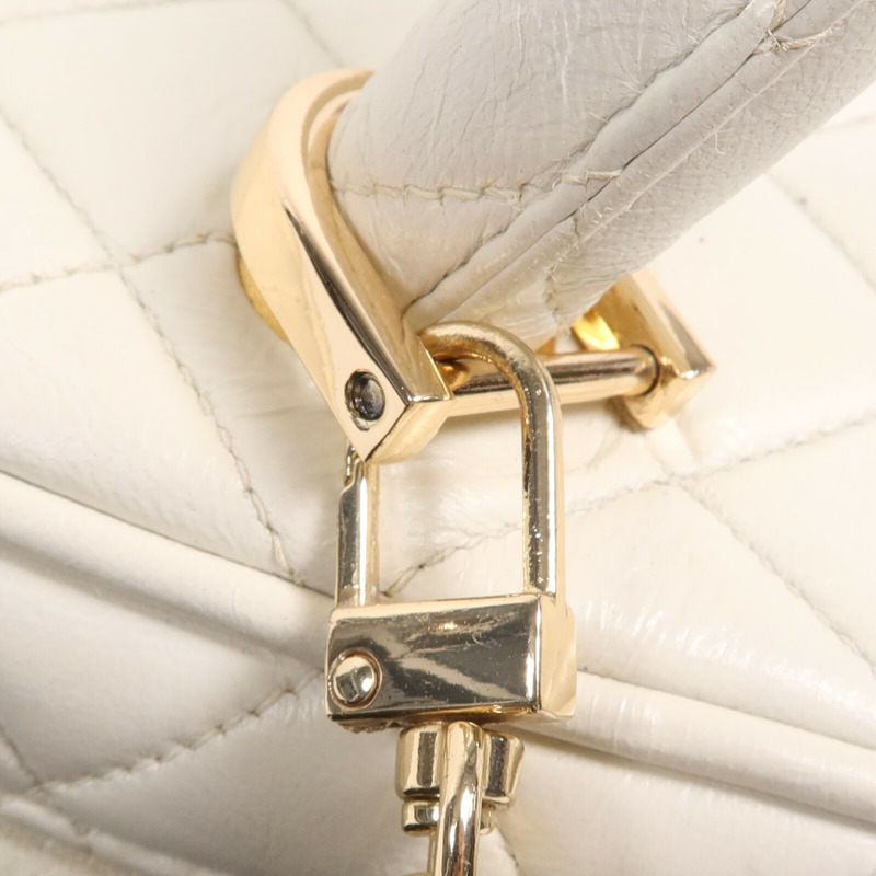 CHANEL 牛皮皮革Vanity Bag金扣鏈帶肩背袋-14