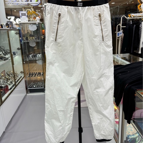 Miumiu繆繆小標logo拉鍊休閒褲，38碼