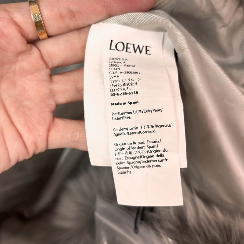 ::LOEWE::  羅意威 灰色秋冬羔羊皮草外套 36號-19