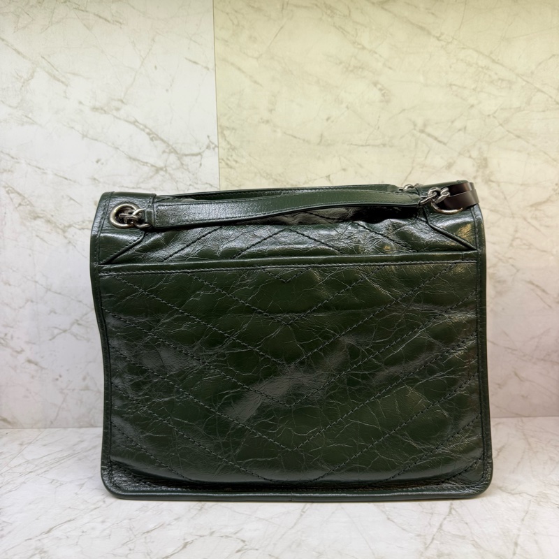 YSL 中款綠色銀鍊NIKI包-1