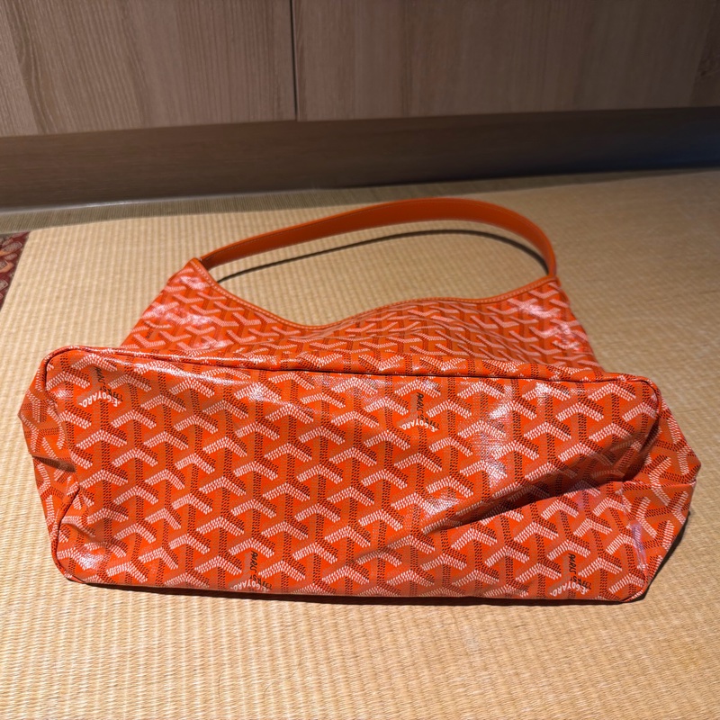 Goyard orange HOBO-4