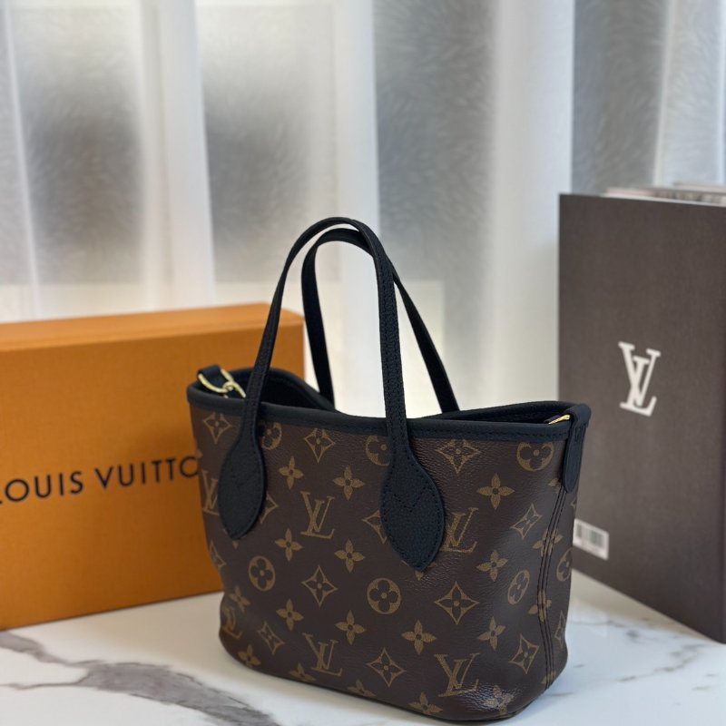 LOUIS VUITTON Neverfull BB - 雙面黑-3