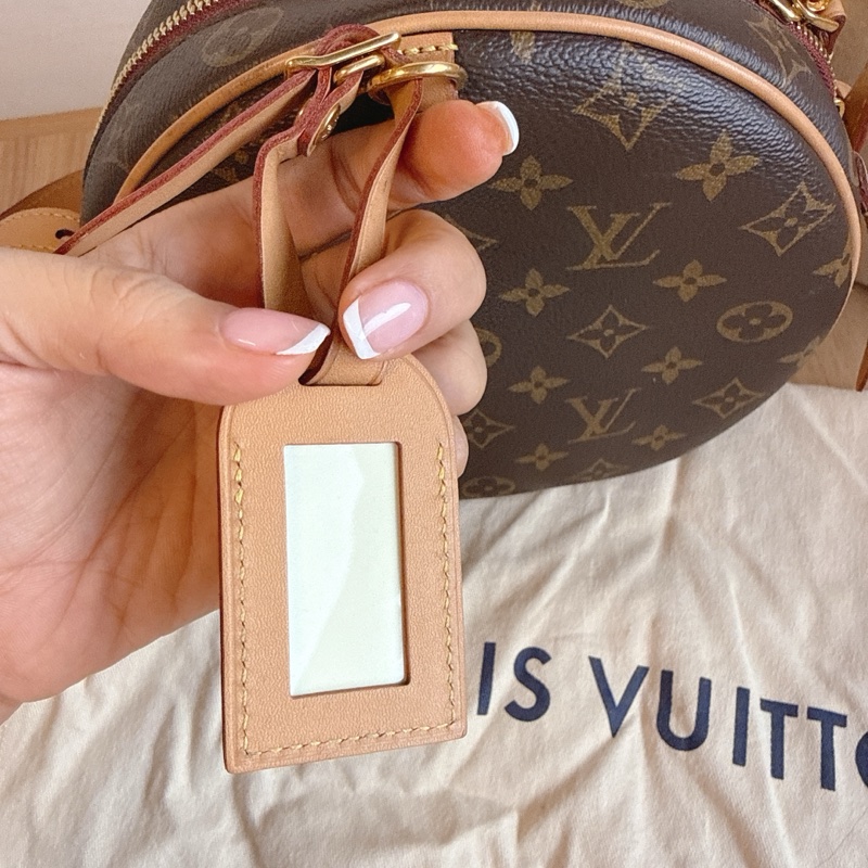 LV大圓餅包 斜肩軟圓餅包-8