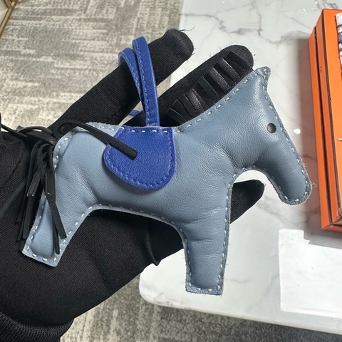 HERMES爱马仕 Rodeo 小马造型 Rodeo 皮革 挂件 黑蓝色