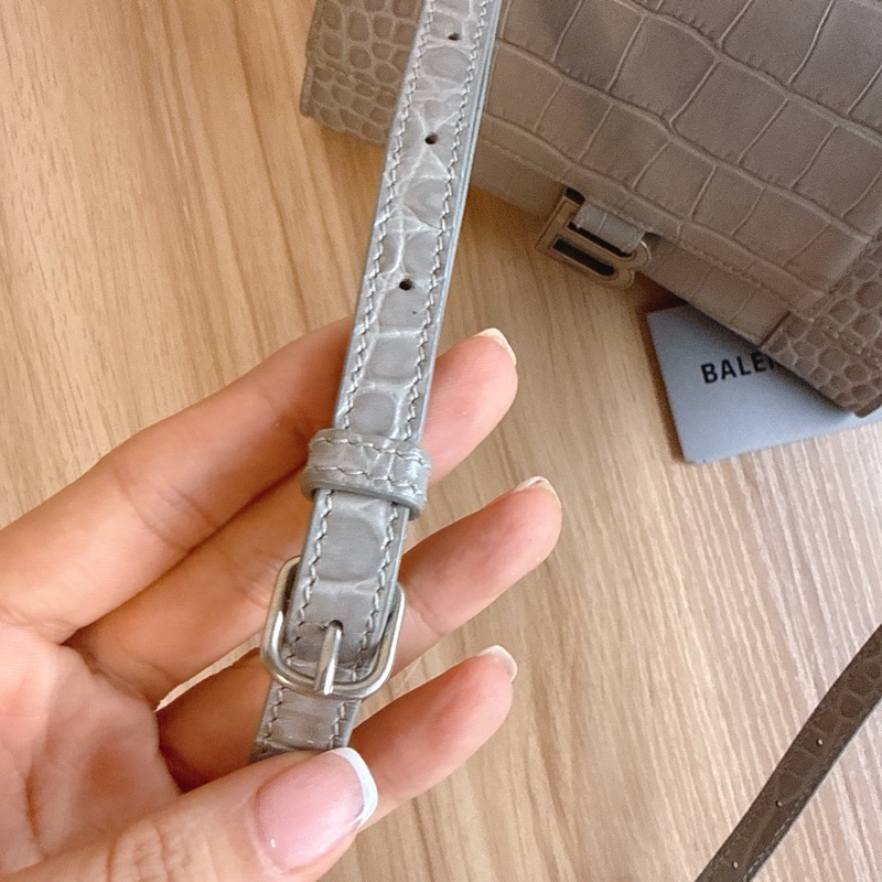 Balenciaga巴黎世家灰色鱷魚壓紋沙漏包小號-18