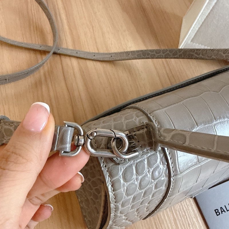 Balenciaga巴黎世家灰色鱷魚壓紋沙漏包小號-19