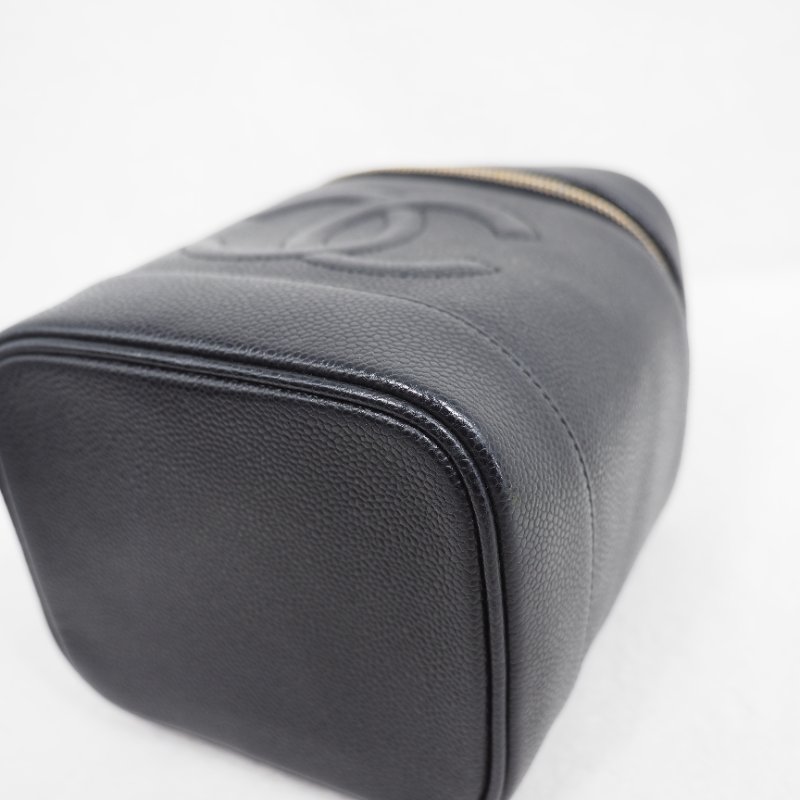 CHANEL 荔枝皮黑金直身 vanity Box-7