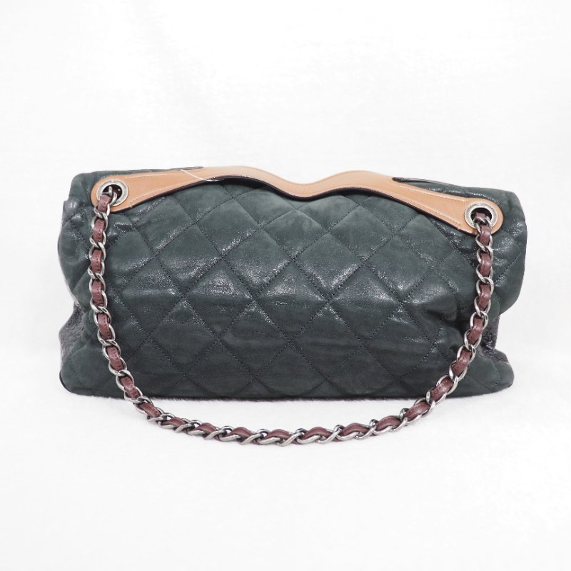 CHANEL "In the Mix" flap bag 37cm-2