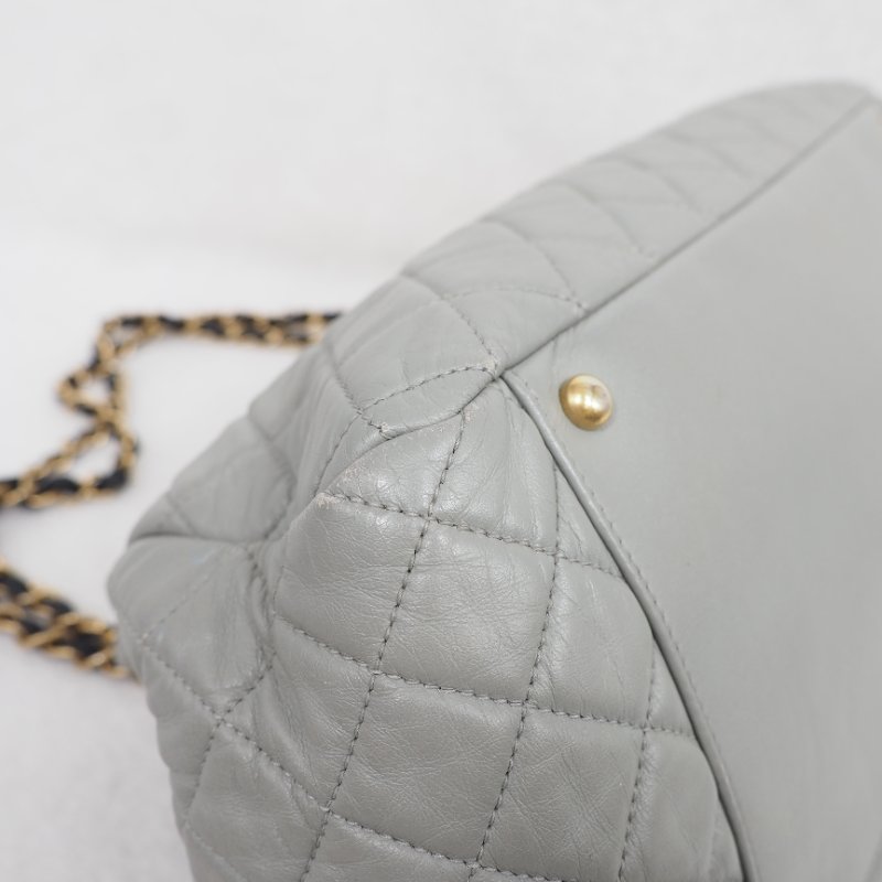 CHANEL 灰色鏈條餃子包-8