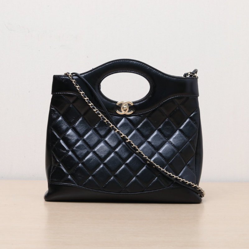 CHANEL 31Bag小號方版30黑色羊皮晶片開金扣肩背包-1